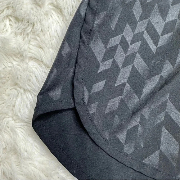 Old Navy Active Go-Dry Shorts Lined Drawstring Waist Black Size Small - Picture 2 of 16